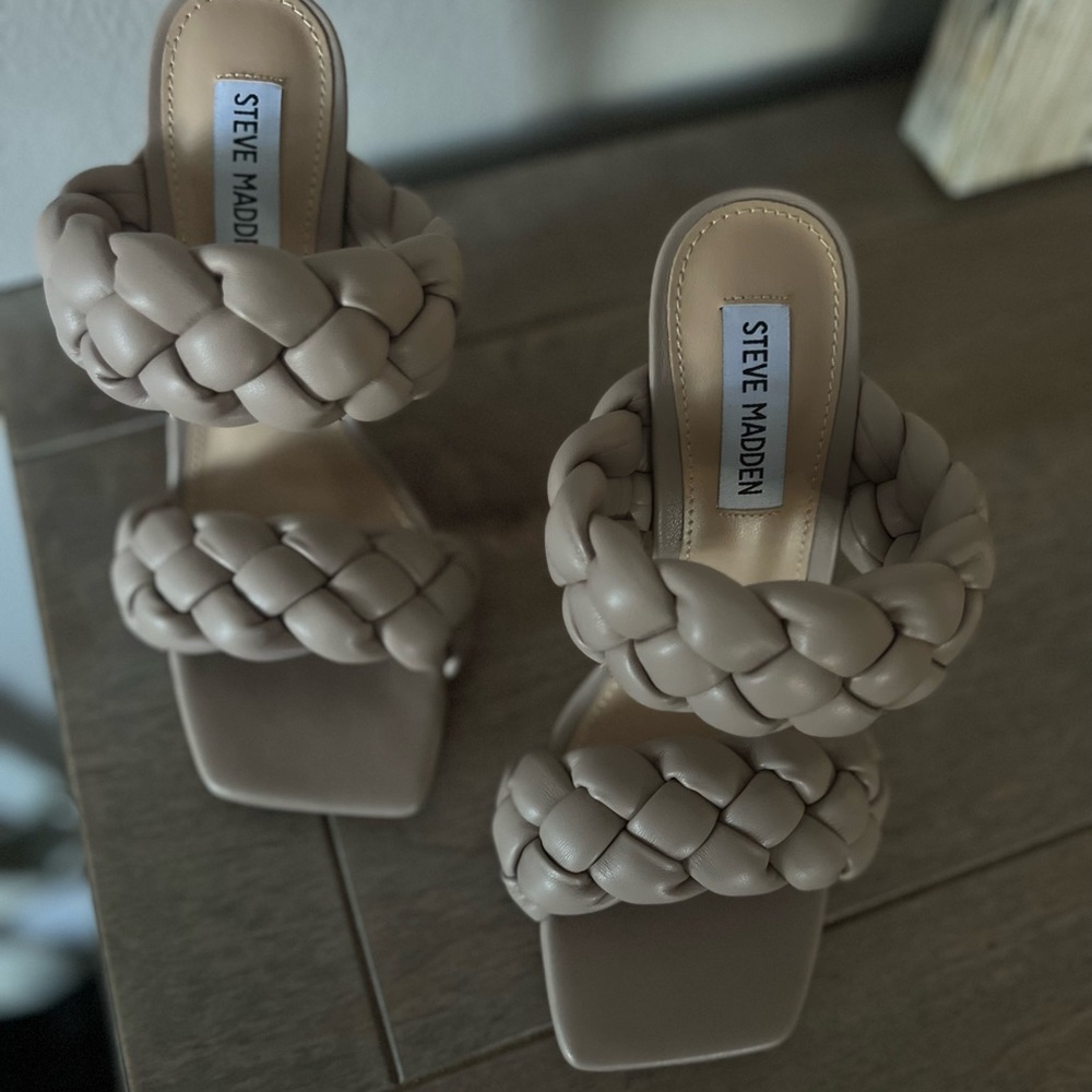 Steve Madden Pumps. Brand New